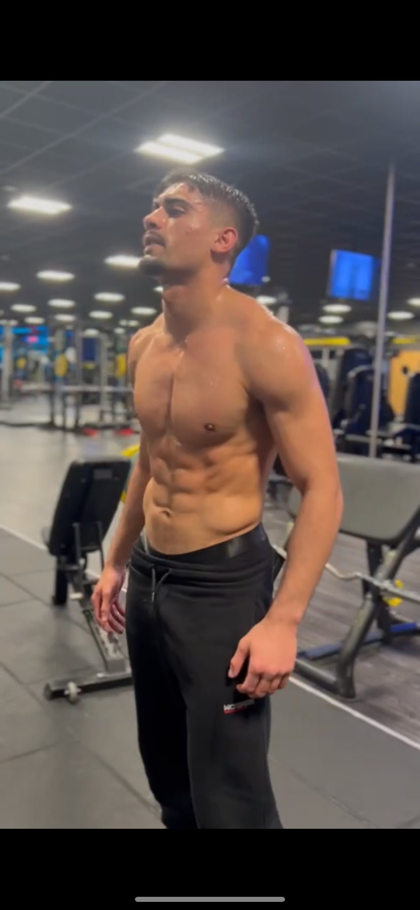Post-session conditioning shot in the gym